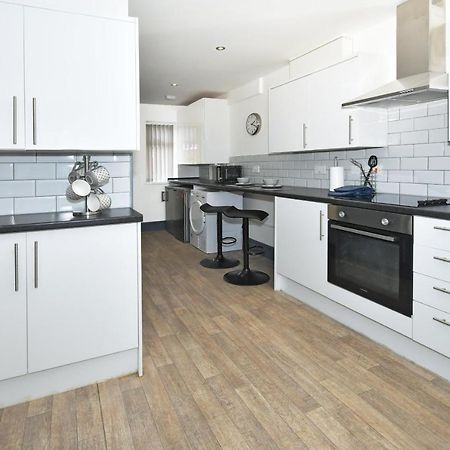 Townhouse @ Chiltern Place Newcastle Under Lyme Silverdale  Exterior photo