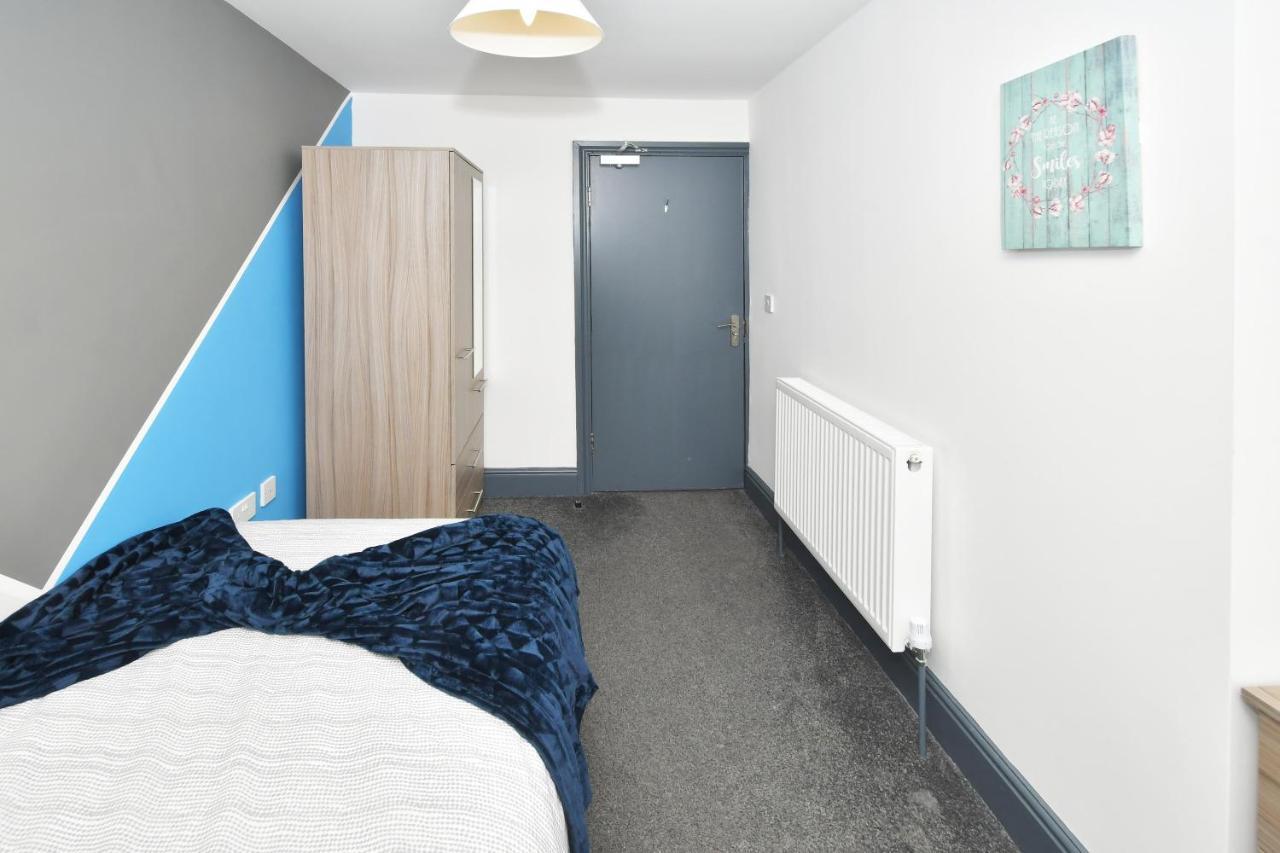 Townhouse @ Chiltern Place Newcastle Under Lyme Silverdale  Exterior photo