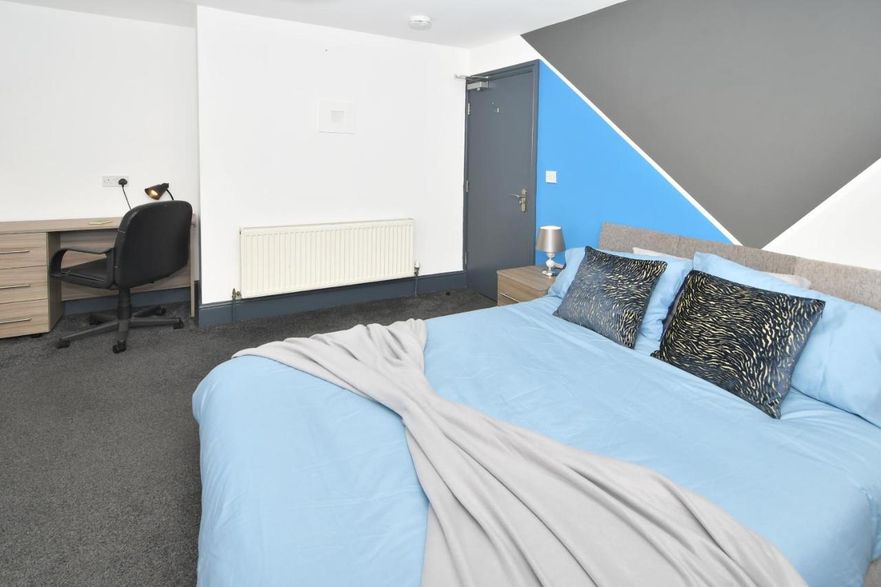 Townhouse @ Chiltern Place Newcastle Under Lyme Silverdale  Exterior photo